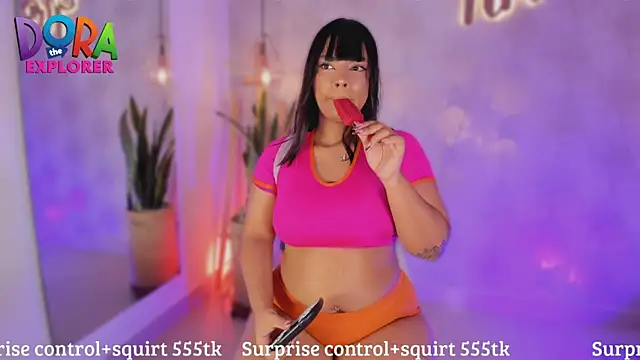 Nicolemorelli2 online show from March 13, 2026, 12:56 pm