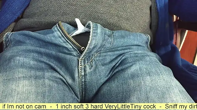 smoothandtiny online show from November 6, 2025, 7:48 pm