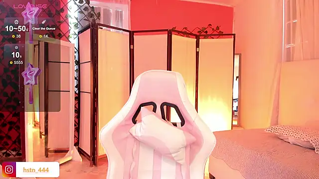 Snapshot of your_khloe chatting on October 21, 2025, 12:50 pm your khloe online show from October 21, 2025, 12:50 pm