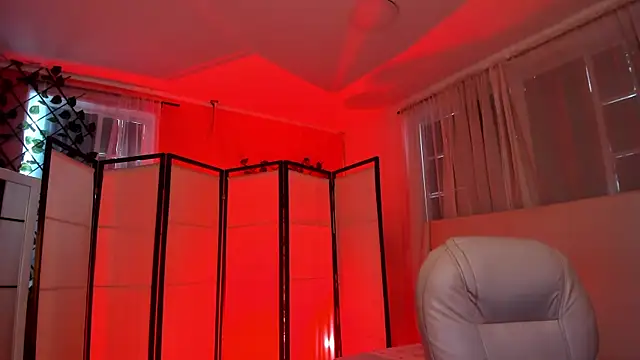 Snapshot of your_khloe chatting on October 29, 2025, 1:13 pm your khloe online show from October 29, 2025, 1:13 pm