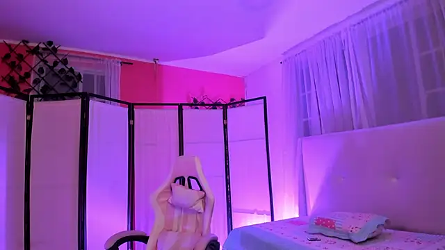 Snapshot of your_khloe chatting on November 12, 2025, 2:23 am your khloe online show from November 12, 2025, 2:23 am