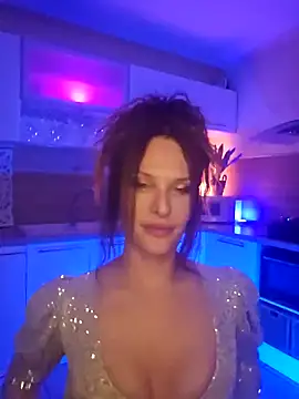 Snapshot of Luna_Kitanna chatting on December 11, 2024, 10:16 pm Luna Kitanna online show from December 11, 2024, 10:16 pm