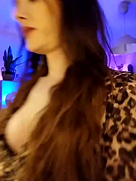 Snapshot of Luna_Kitanna chatting on March 6, 2025, 9:09 pm Luna Kitanna online show from March 6, 2025, 9:09 pm