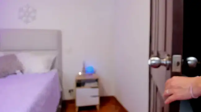 tierra n online show from December 7, 2024, 9:44 pm