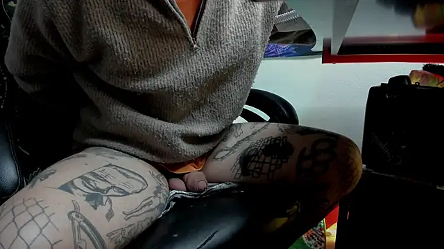 layneinchains online show from February 5, 2025, 6:02 am