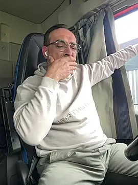 dzhakar online show from April 20, 2026, 11:35 am