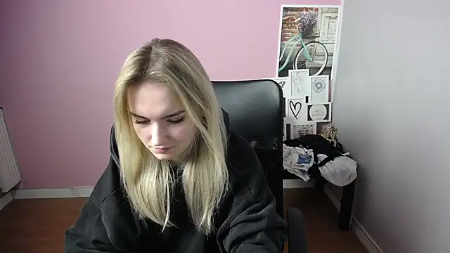 viktoria lovely online show from December 23, 2024, 9:49 am