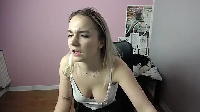 viktoria lovely online show from January 24, 2025, 9:28 am