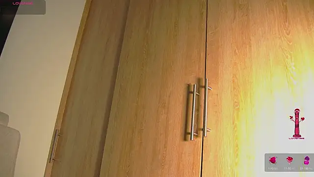 Snapshot of aidaadams chatting on October 8, 2025, 11:08 am aidaadams online show from October 8, 2025, 11:08 am