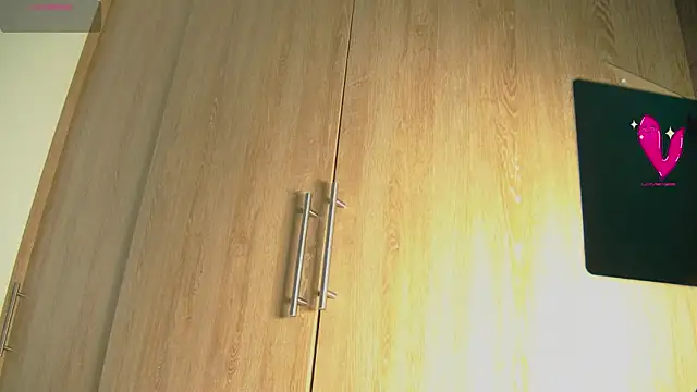 Snapshot of aidaadams chatting on October 29, 2025, 11:34 am aidaadams online show from October 29, 2025, 11:34 am