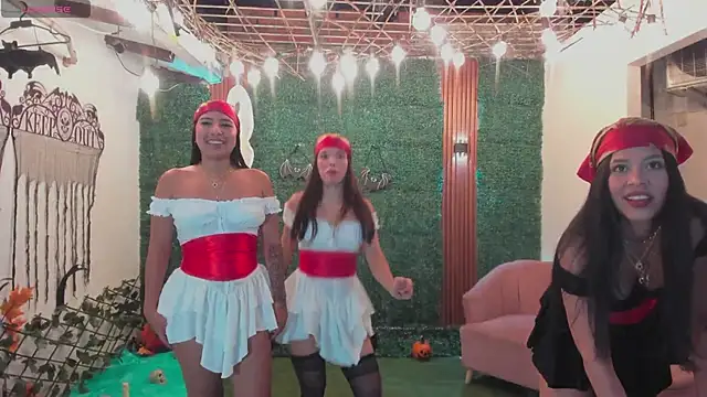 Snapshot of aidaadams chatting on October 31, 2025, 4:13 am aidaadams online show from October 31, 2025, 4:13 am