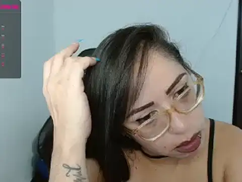 natashasmithe online show from January 29, 2025, 3:12 am