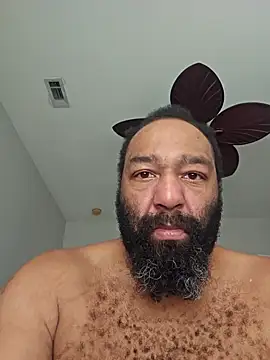 Bearhoney843 online show from December 3, 2024, 5:45 pm