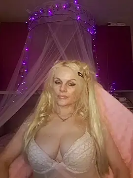 Angeldevilus online show from July 9, 2026, 12:26 am