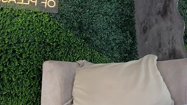 Abby-me online show from March 11, 2025, 12:06 pm