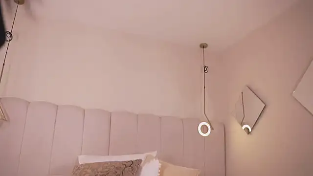 Abby-me online show from March 25, 2026, 12:11 pm