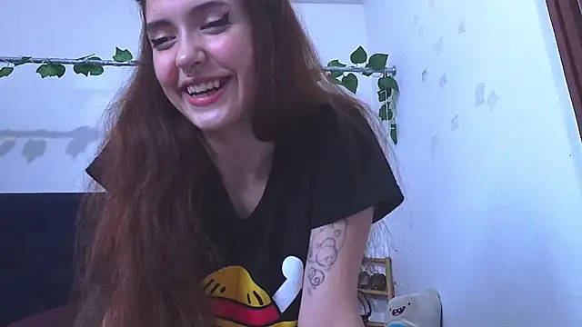 Snapshot of AliciaBasch chatting on March 8, 2025, 6:43 am AliciaBasch online show from March 8, 2025, 6:43 am