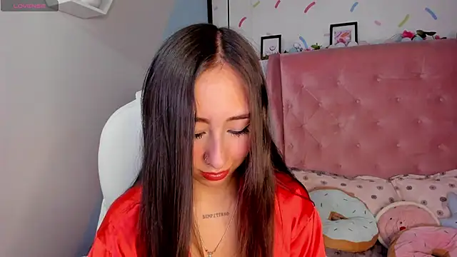  cloe martinez online show from December 5, 2024, 1:25 am