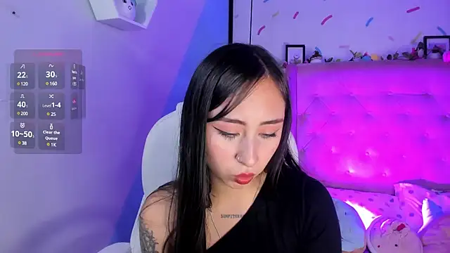  cloe martinez online show from February 25, 2025, 9:13 pm