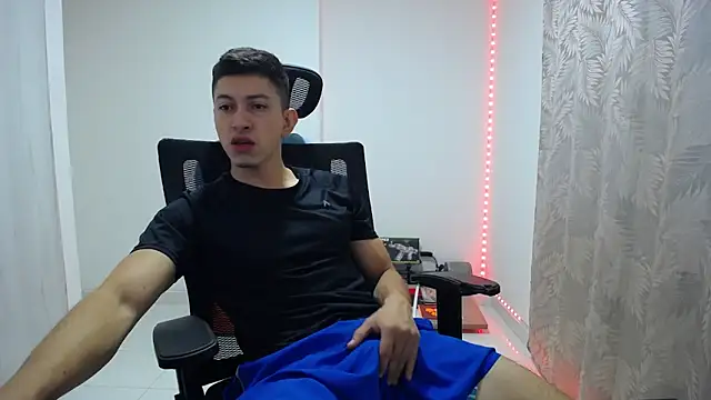 Iam yourbabyprincess XD online show from December 6, 2024, 5:20 am