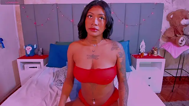 JulianaMiller online show from December 25, 2024, 3:29 am