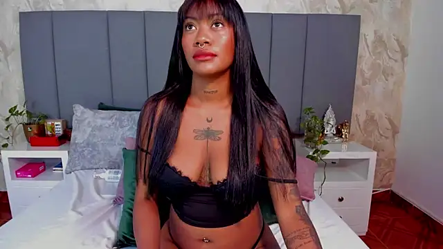 JulianaMiller online show from September 25, 2025, 3:32 am