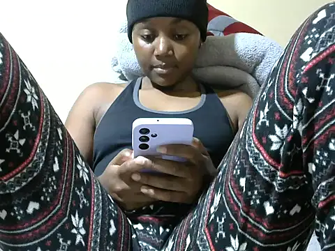 Snapshot of Sweet_kelsiey chatting on June 29, 2026, 9:15 pm Sweet kelsiey online show from June 29, 2026, 9:15 pm
