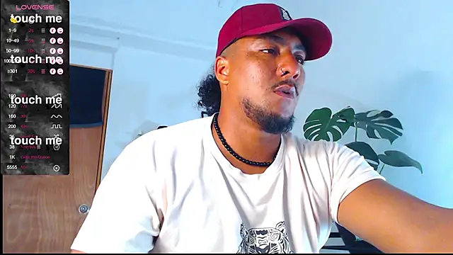 yosoy enzo2020 online show from February 22, 2025, 6:17 am