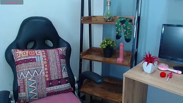 Erika Stevens online show from April 1, 2026, 3:31 pm