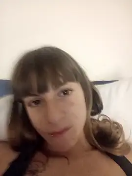Cristina02 online show from May 6, 2026, 10:26 pm