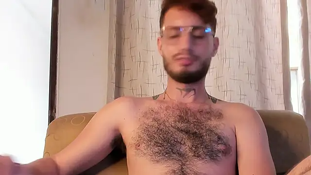 axel giracr online show from February 22, 2025, 7:36 pm