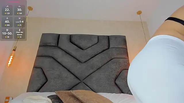 Liinda Saenz online show from March 31, 2026, 11:32 am