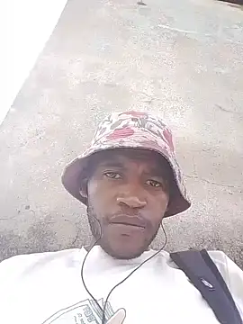 Snapshot of Gold_Digger86 chatting on February 26, 2026, 12:48 pm Gold Digger86 online show from February 26, 2026, 12:48 pm