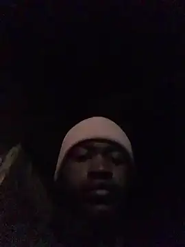 Snapshot of Gold_Digger86 chatting on May 2, 2026, 12:04 am Gold Digger86 online show from May 2, 2026, 12:04 am