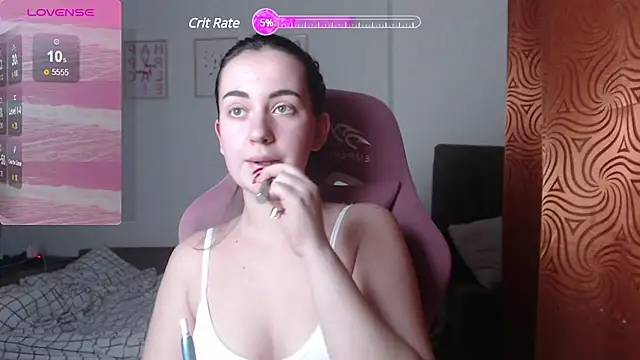 SweetieKendl online show from February 20, 2025, 10:15 pm