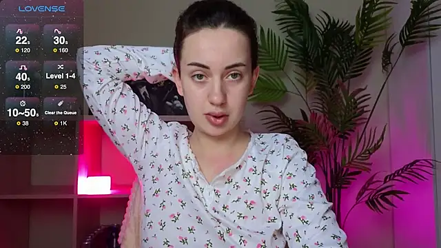 SweetieKendl online show from May 27, 2026, 11:24 pm