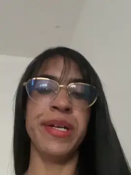 valentinabaez online show from January 29, 2025, 9:39 pm