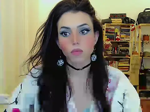 Sophie Fantasys online show from November 23, 2025, 5:46 pm