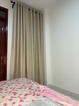 hot daily online show from February 1, 2026, 12:37 pm