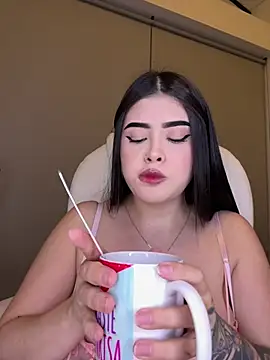 misslollipop04 online show from February 10, 2026, 5:22 am