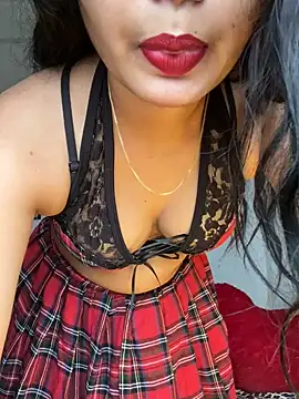 Sexy-Varsha online show from December 4, 2024, 7:06 am