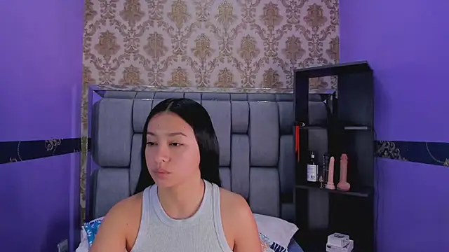 Snapshot of Lila_Pinky chatting on October 23, 2025, 1:10 pm Lila Pinky online show from October 23, 2025, 1:10 pm