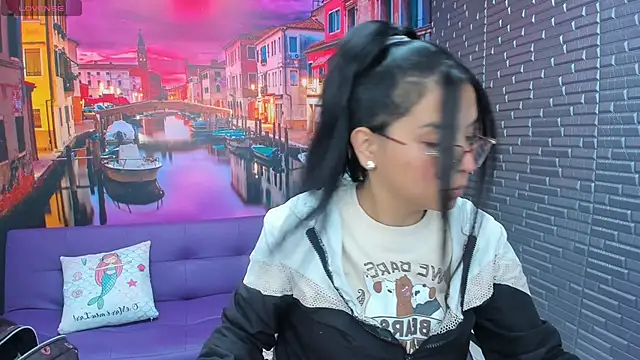 Snapshot of Small_naughty_ chatting on January 13, 2026, 1:38 pm Small naughty online show from January 13, 2026, 1:38 pm