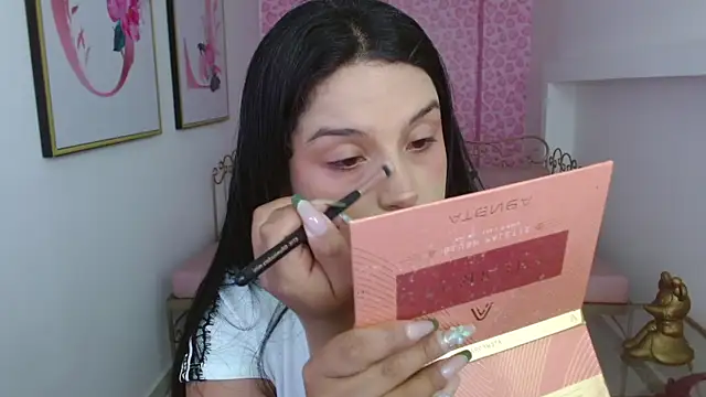 Snapshot of Small_naughty_ chatting on May 30, 2026, 1:08 pm Small naughty online show from May 30, 2026, 1:08 pm