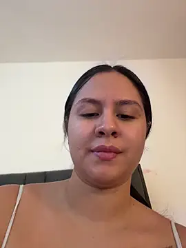 KattyPortman online show from May 3, 2026, 4:35 pm