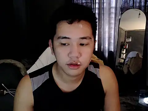 xgregor07 online show from December 2, 2025, 1:11 am