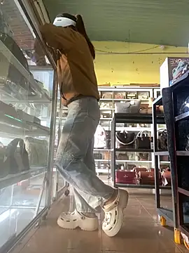 Rosa 998 online show from November 14, 2025, 12:42 am