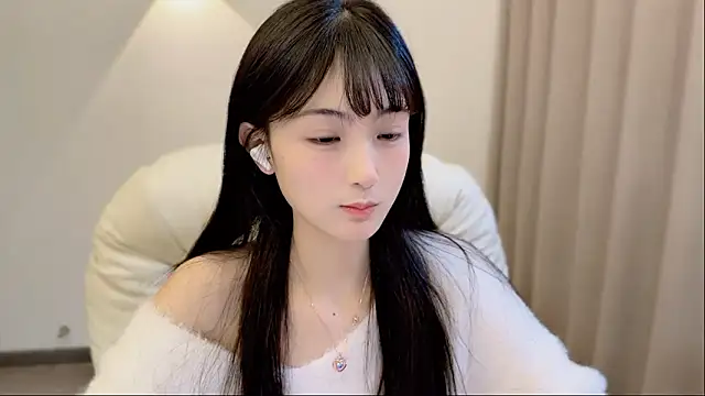 SHUIshui  online show from December 18, 2025, 7:03 am