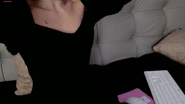 were-Naughty online show from January 31, 2025, 4:59 pm