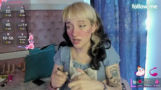 neeko princes online show from May 18, 2026, 12:33 pm